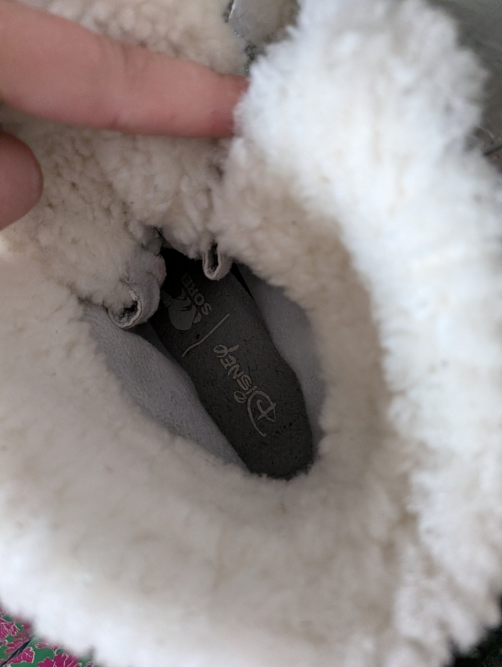 Sorel Disney Silver Snow Boots Faux Fur Lined Joan of Arctic Style 7.5 Winter - Picture 6 of 7